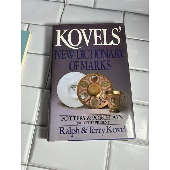 Set Of 3 Pottery, Porcelain, Ceramic & Pottery Mark Identification Books Preown - Picture 2 of 11